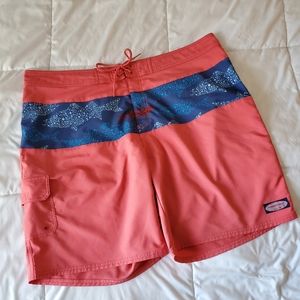 Men's Vinyard‎ Vines swim trunks. Size 42. Like new. No liner.